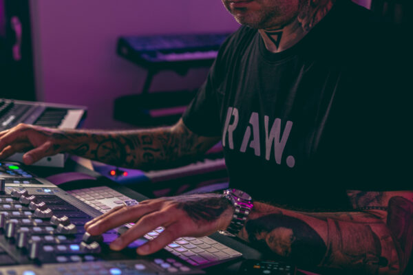 Studio 22 2